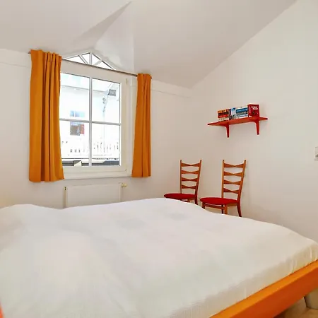 Strandstrasse 16 18 * Kuehlungsborn